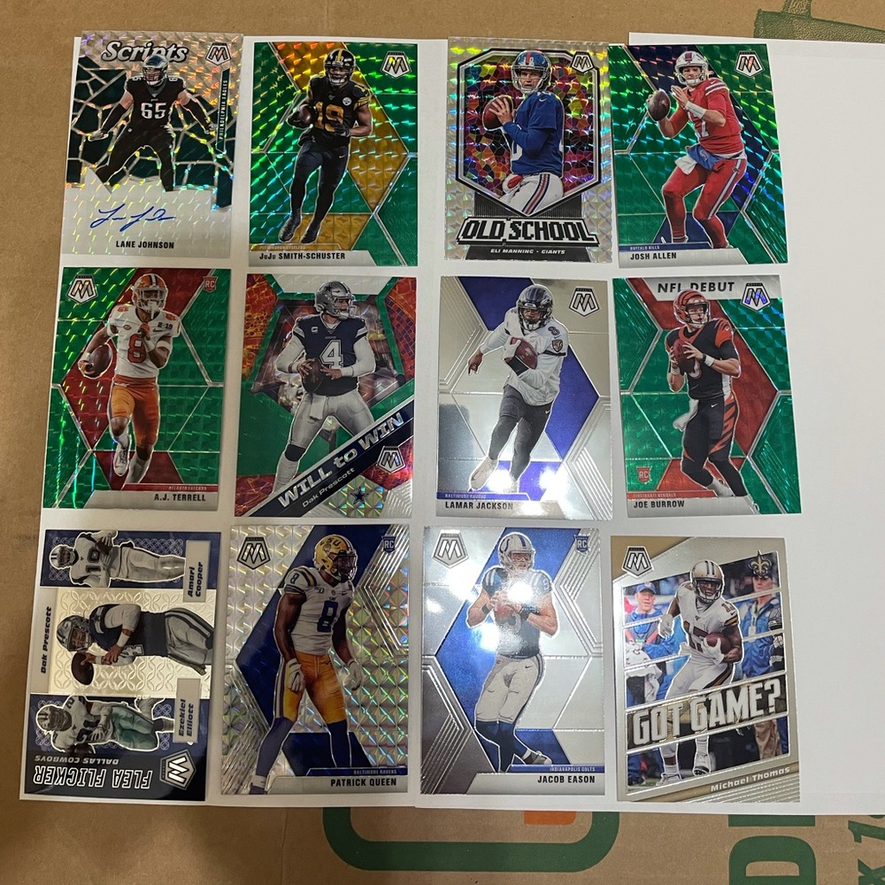 2020 Panini Mosaic Football NFL TRADING CARD 128 Card Lot